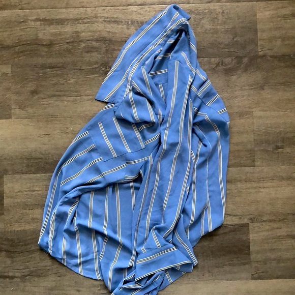 Philosophy Collared Blouse - Picture 7 of 7